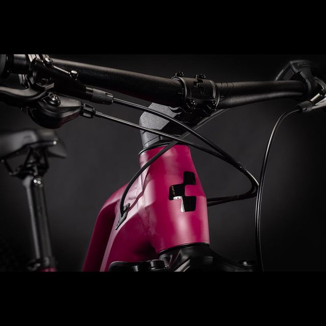 CUBE Reaction Hybrid Race 625 2021 sähkömaastopyörä CUBE Reaction Hybrid Race 625 2021 sähkömaastopyörä